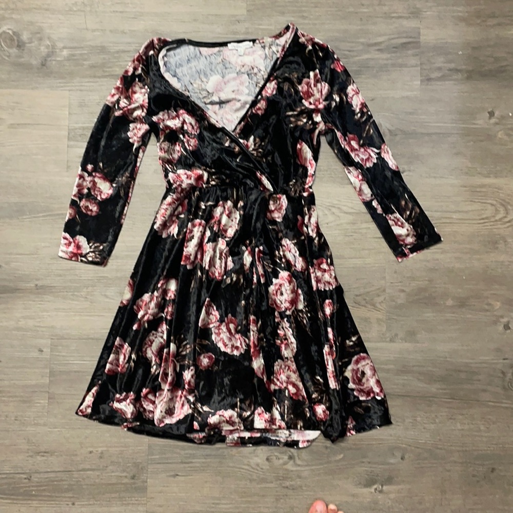 Small Charlotte Russe Velvet dress!!